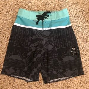 Vissla Size 5 Boy Boardshorts